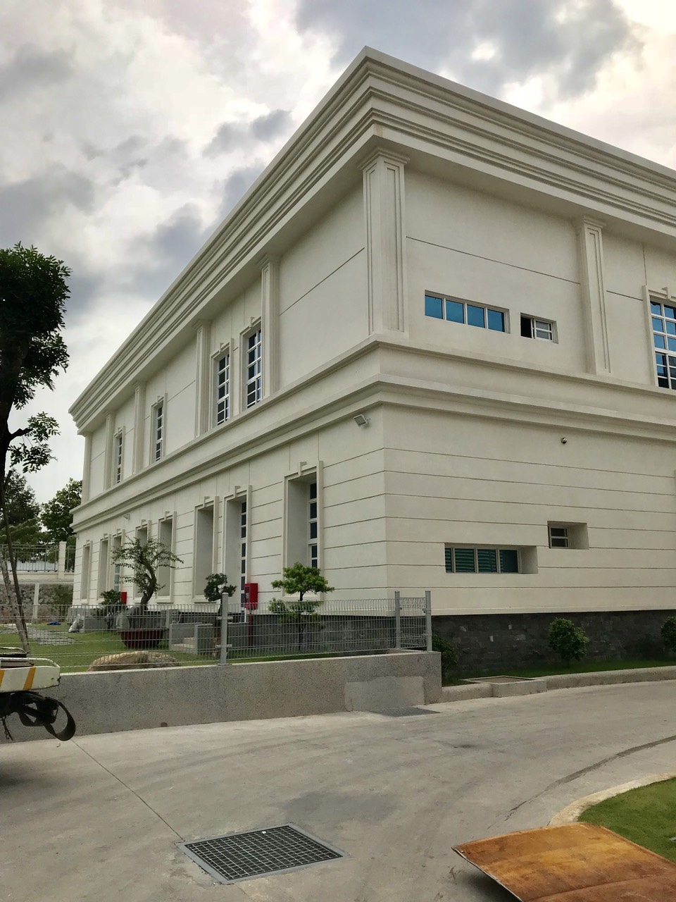 H102.jpg